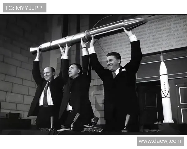 参考布劳恩&丹尼尔斯的提前合同续约 伊森该拿一份什么样的合同？