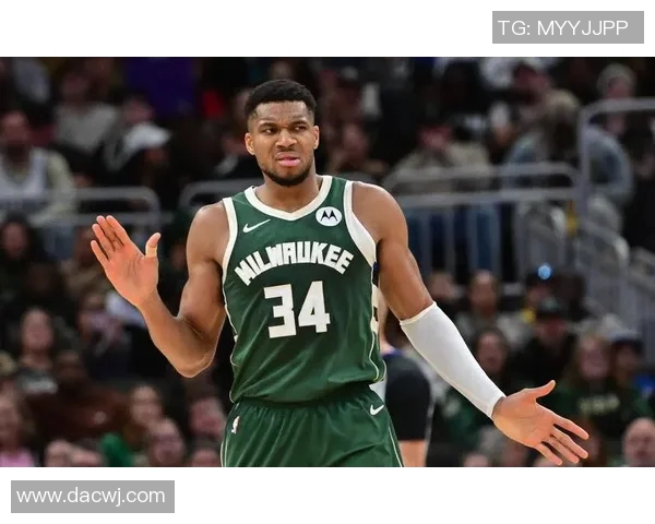 字母哥直言享受身体对抗，不惧裁判松哨