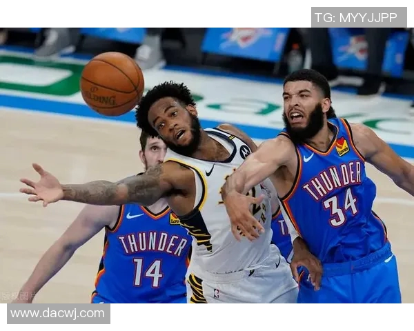 纸糊的防守！快船本场比赛让雷霆在禁区内19投18中