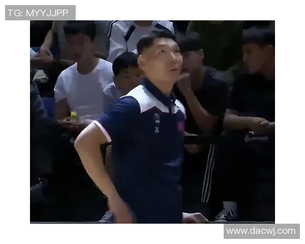 记者:上海可让青年队天赋较出众的张懿赵杰等人跟一线队一起训练