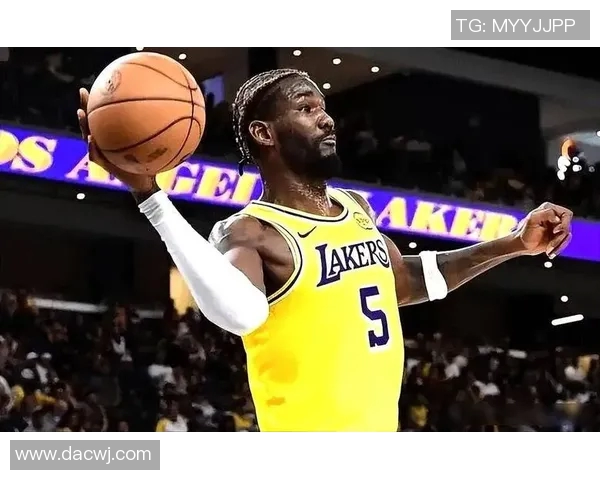 [2026年01月28日]三方交易敲定：艾顿、克拉克斯顿易主，湖人篮网阵容大换血